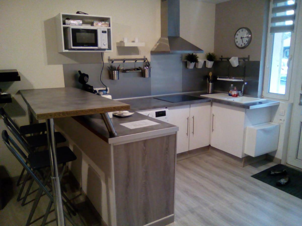 Studio Au Calme Apartment Batilly  ภายนอก รูปภาพ